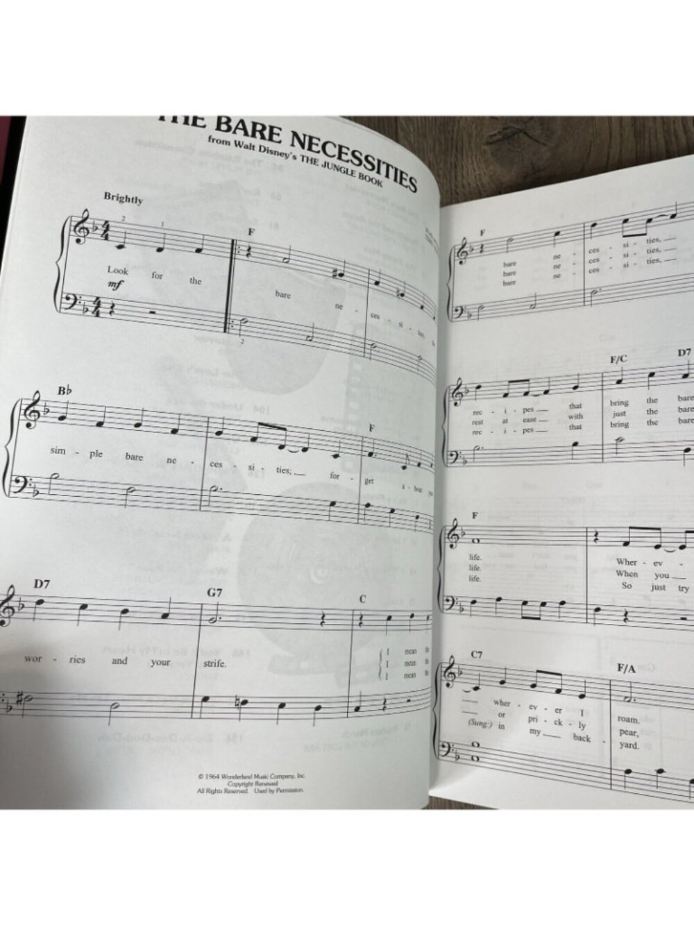 Children's Movie Favorites - 2nd Edition: Easy Piano New Hal Leonard - Picture 6 of 6